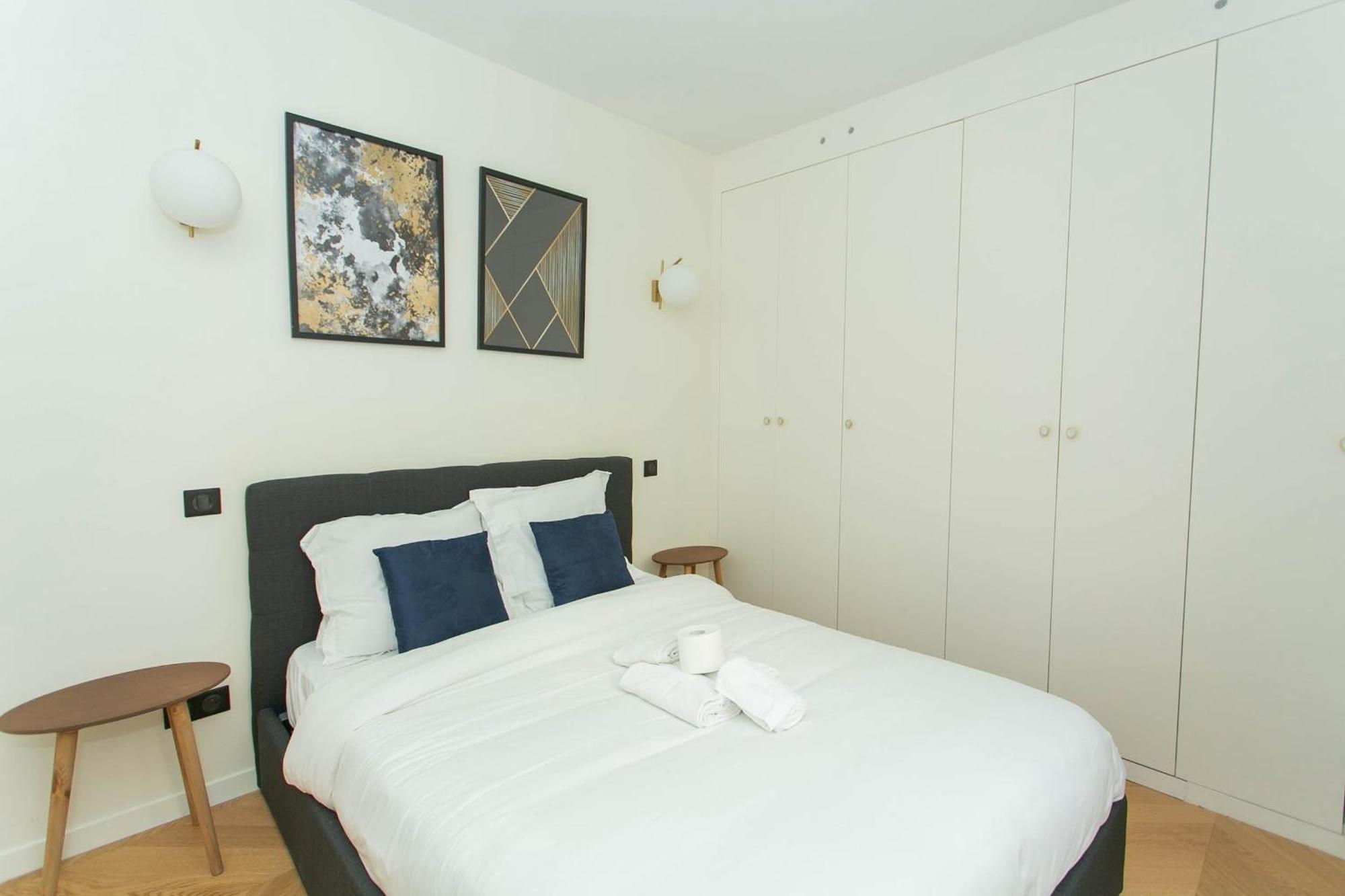 Cozy 2br Near Champs-elysees Parigi