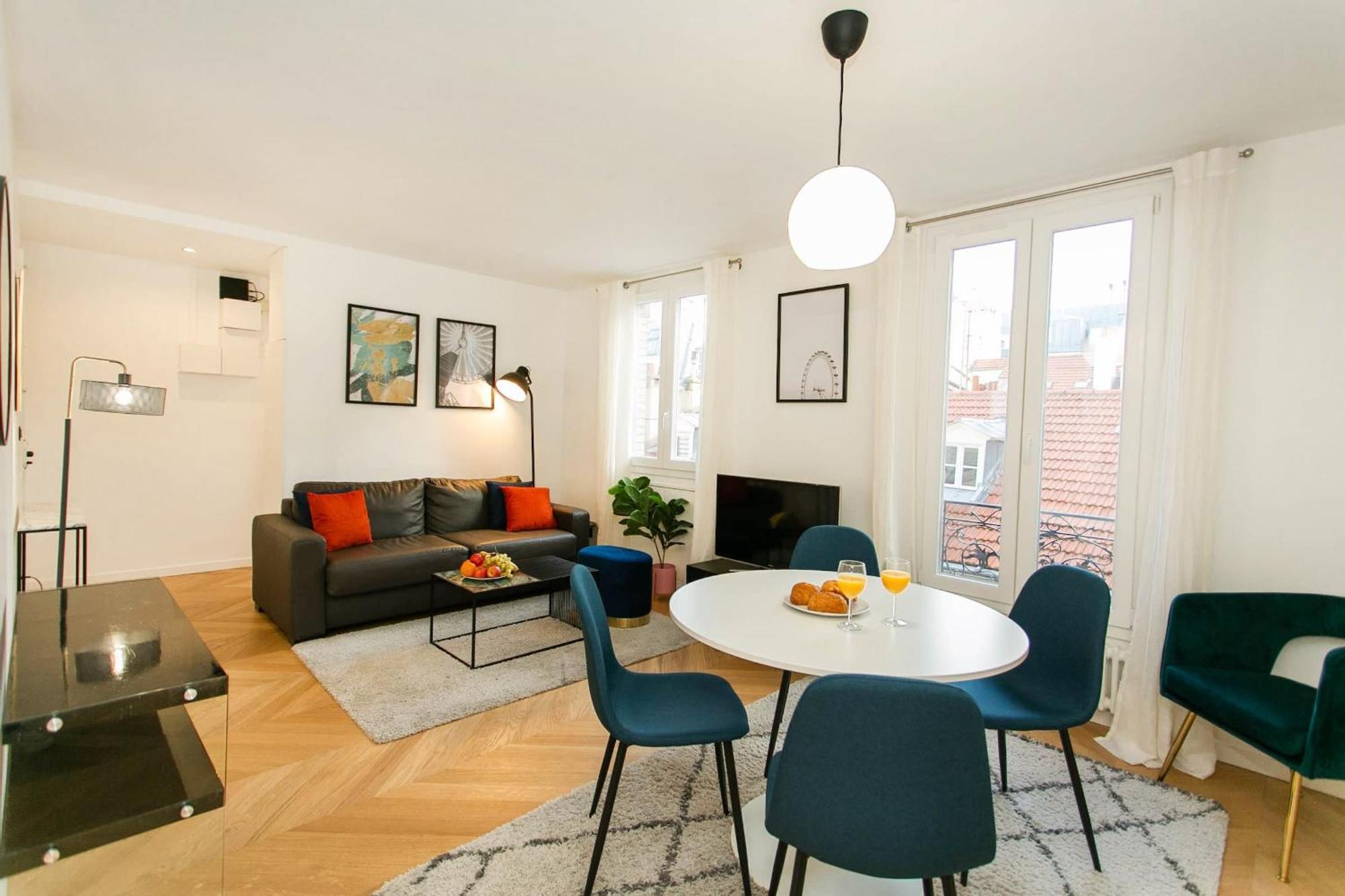 Cozy 2br Near Champs-elysees Parigi